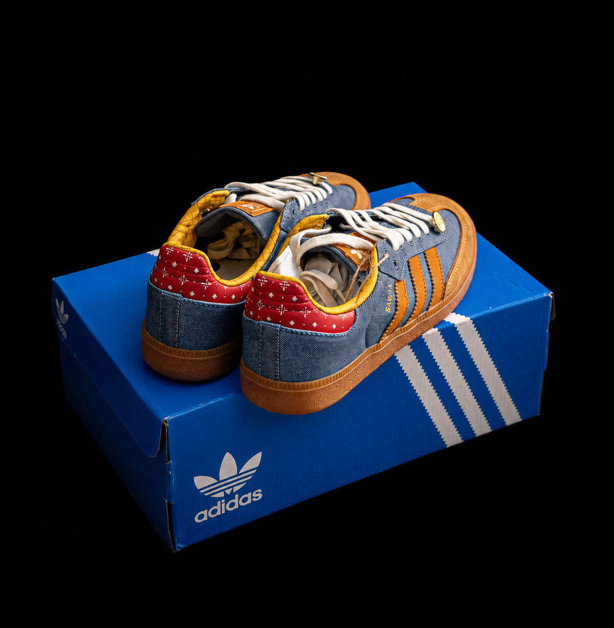 Samba Multicolor Azul y Camel