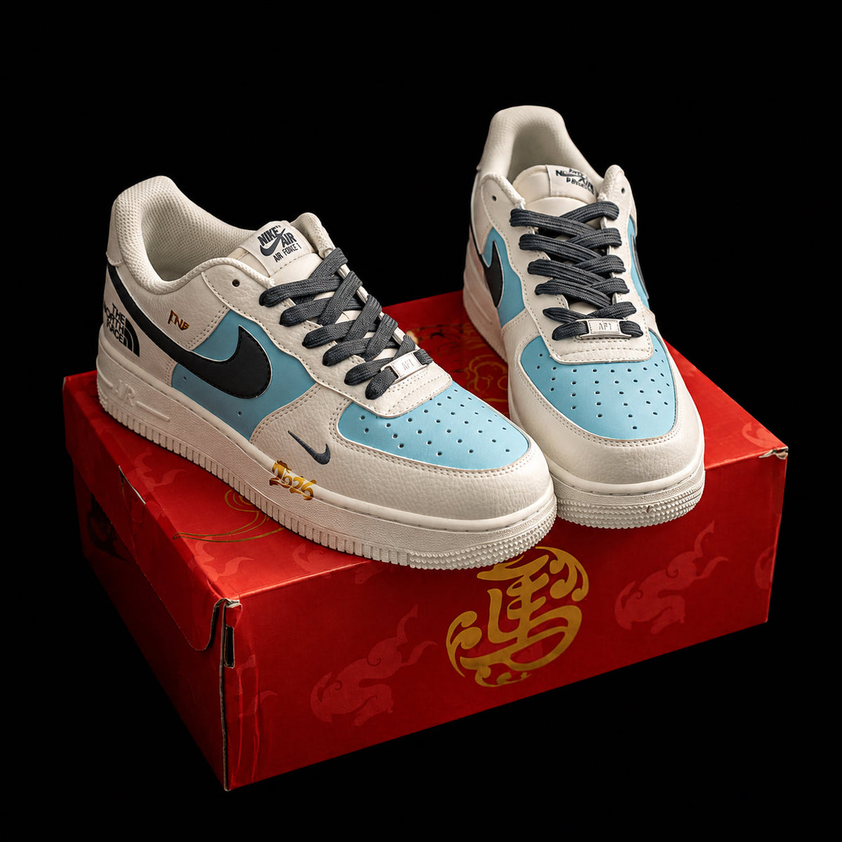 Dunk Low Crema y Turquesa – Detalles Dorados
