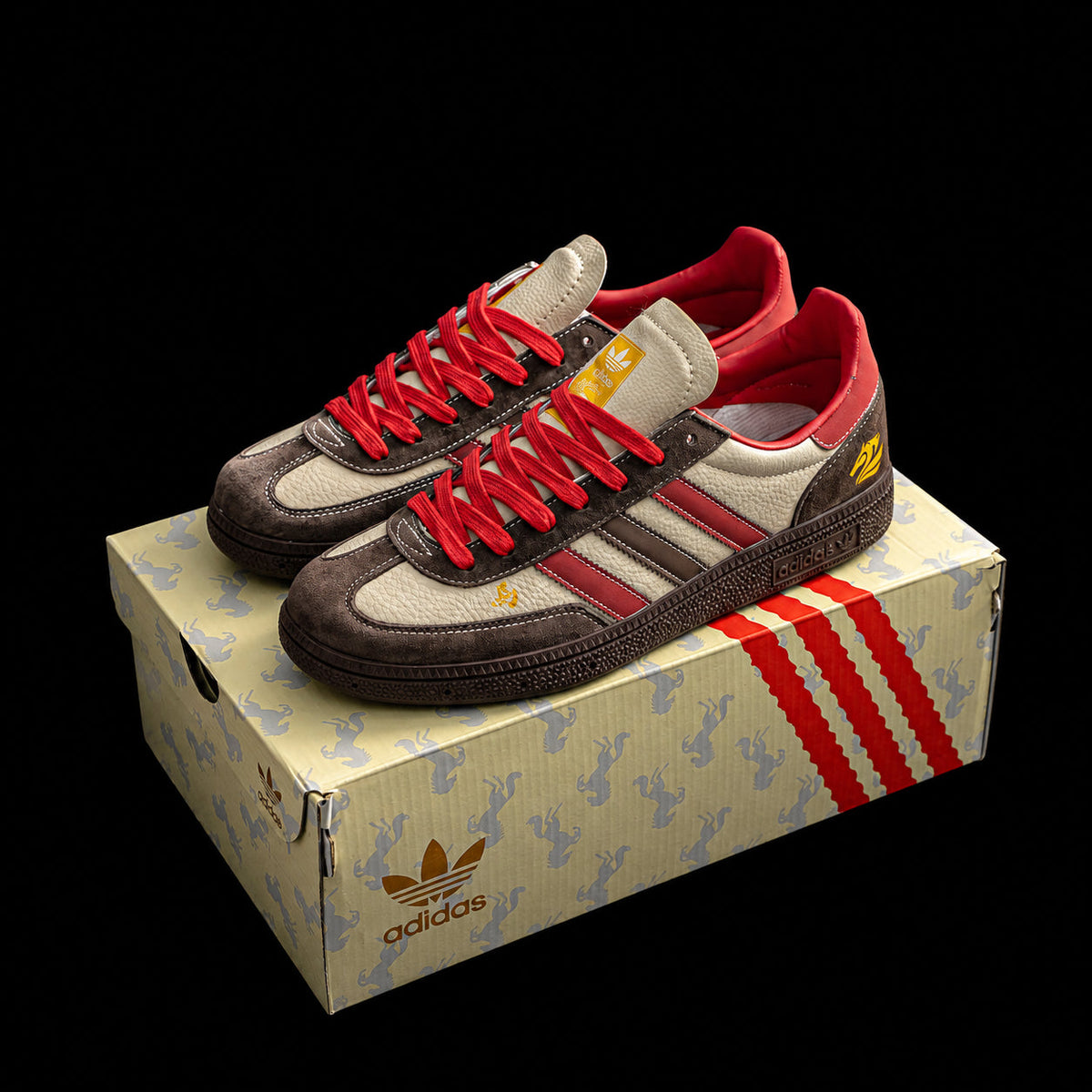Samba Edición Especial Chocolate y Rojo