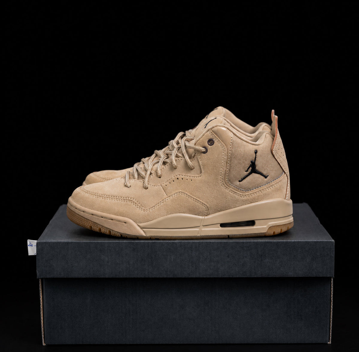 Courtside 23 Wheat