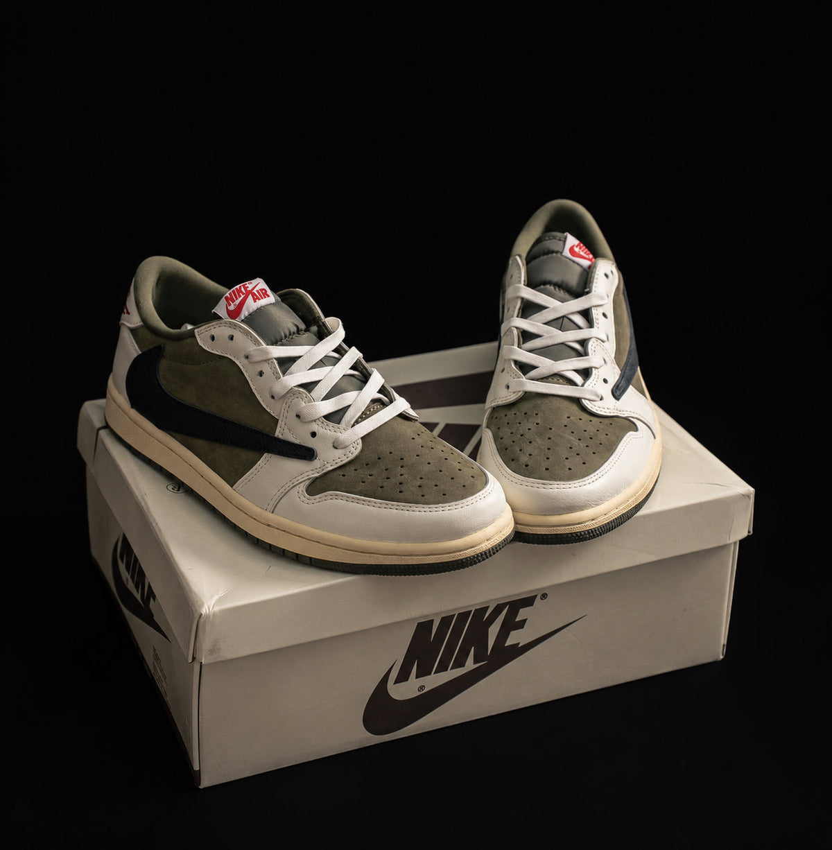 Travis Scott X Air Jordan 1